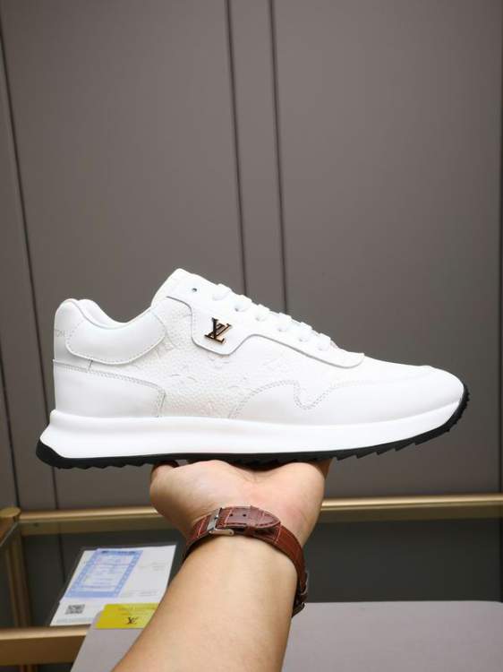 Picture of Louis Vuitton Shoes _SKULVsz38-44hnq111217541
